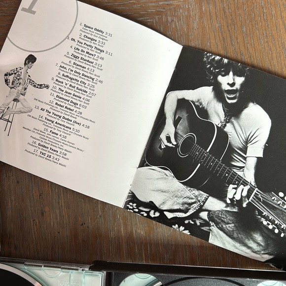 5 David Bowie CDS: Limited Edition Bowie at the Beeb +  Bowie, The Singles - Picture 14 of 16